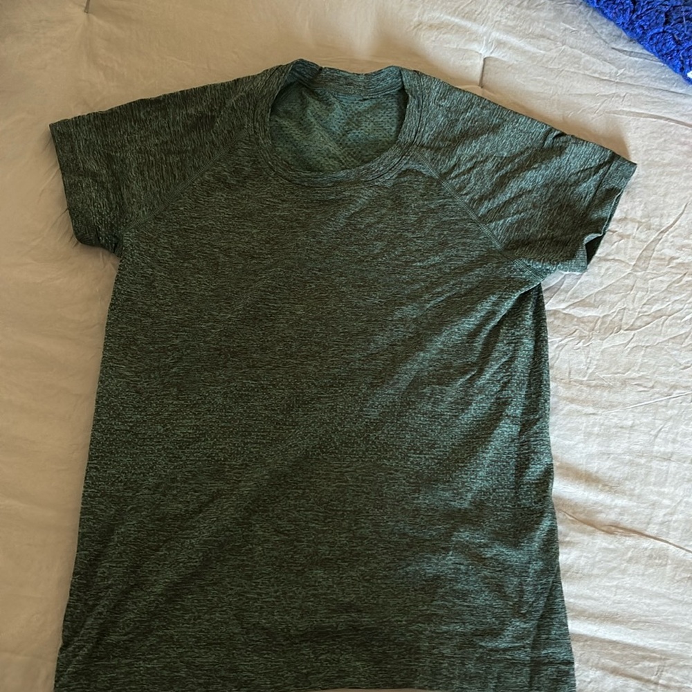 Luluemon Tee